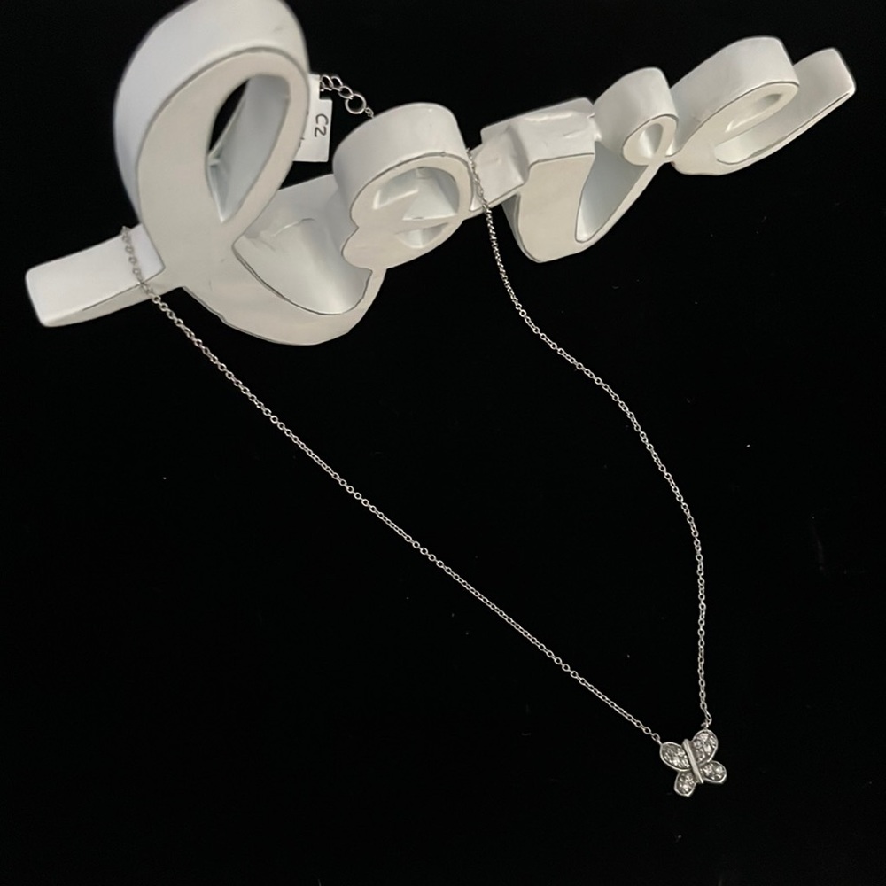Beautiful Butterfly 🦋 Lover. 925 Sterling Silver Cubic Zirconia. NWT